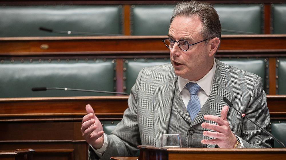  In Belgien lagert ein Großteil des eingefrorenen russischen Vermögens. Premier Bart De Wever fordert, dass die EU das Risiko einer Nutzung für die Ukraine absichert.