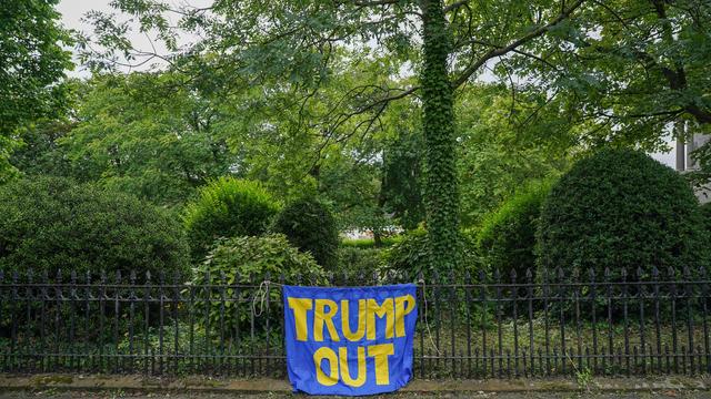 Politbarometer: Große Mehrheit gegen mehr US-Einfluss in der EU