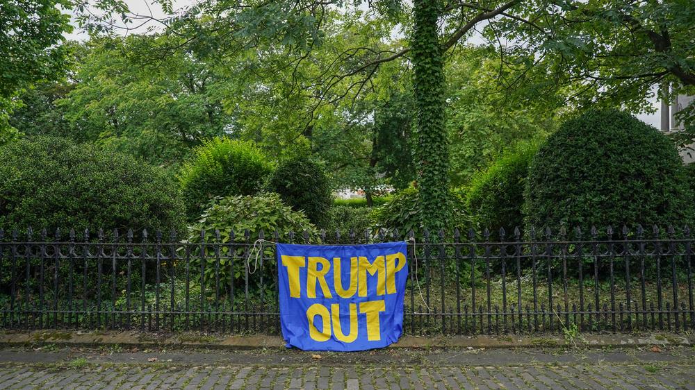  Trump sei kein verlässlicher Partner und die USA sollen sich weniger einmischen, finden die Deutschen.