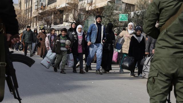 Kämpfe in Syrien: Zehntausende fliehen vor Gewalt im kurdisch geprägten Nordsyrien