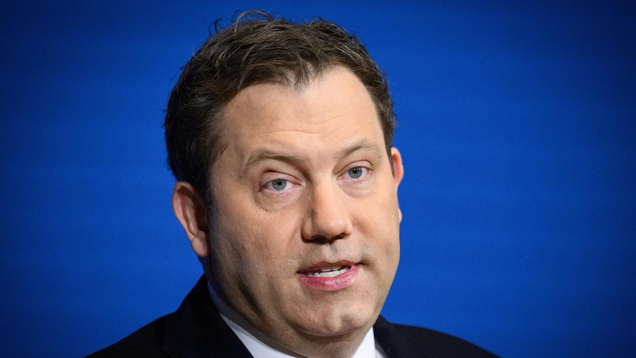 Atomwaffen: Lars Klingbeil will mit Frankreich über Nuklearschutz sprechen