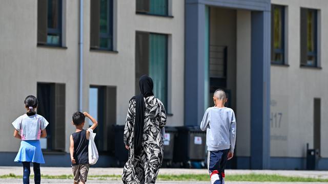 Migration: Zahl der Asylerstanträge im Januar halbiert