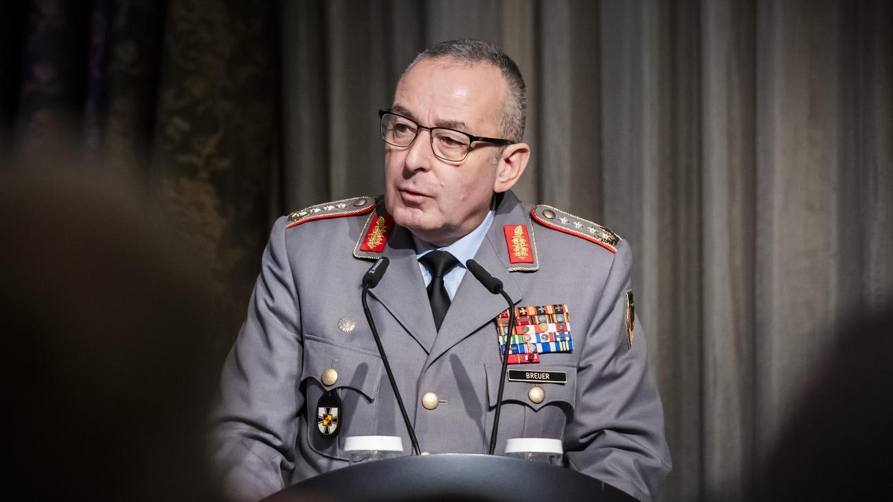 Treffen der Nato-Verteidigungsminister: Bundesregierung nominiert Generalinspekteur für Nato-Militärausschuss