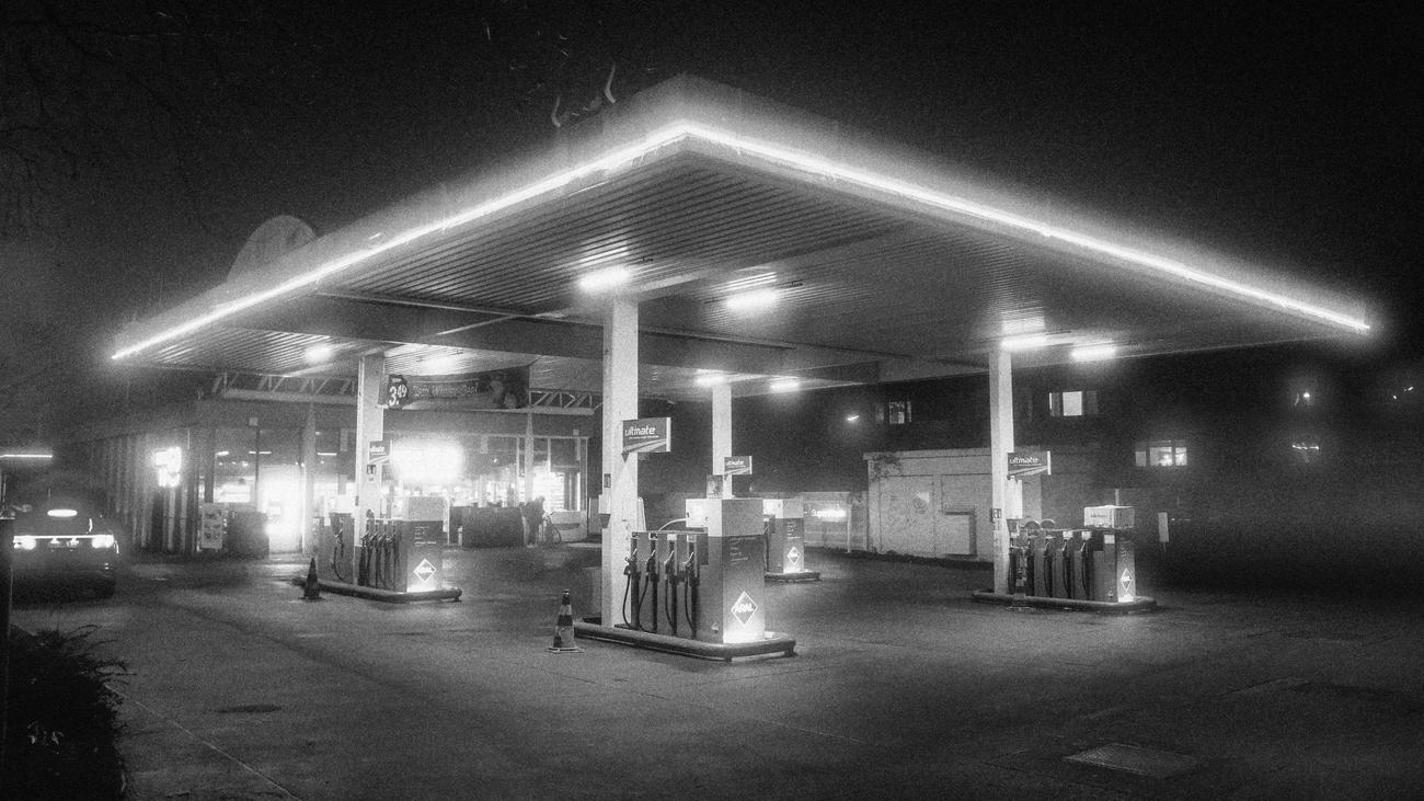 Öl- und Gaspreise: Wie sich der Krieg gegen den Iran auf den Spritpreis auswirkt