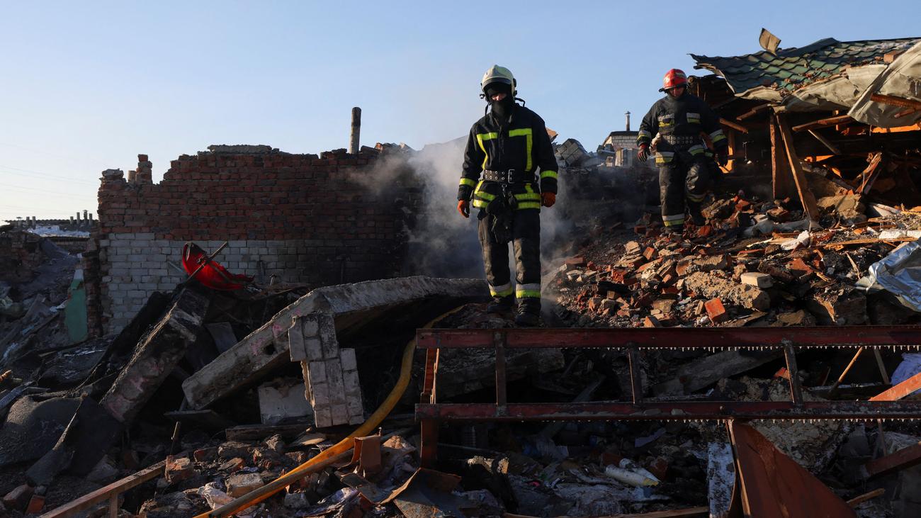 Krieg gegen die Ukraine: Region Tschernihiw nach russischem Angriff größtenteils ohne Strom