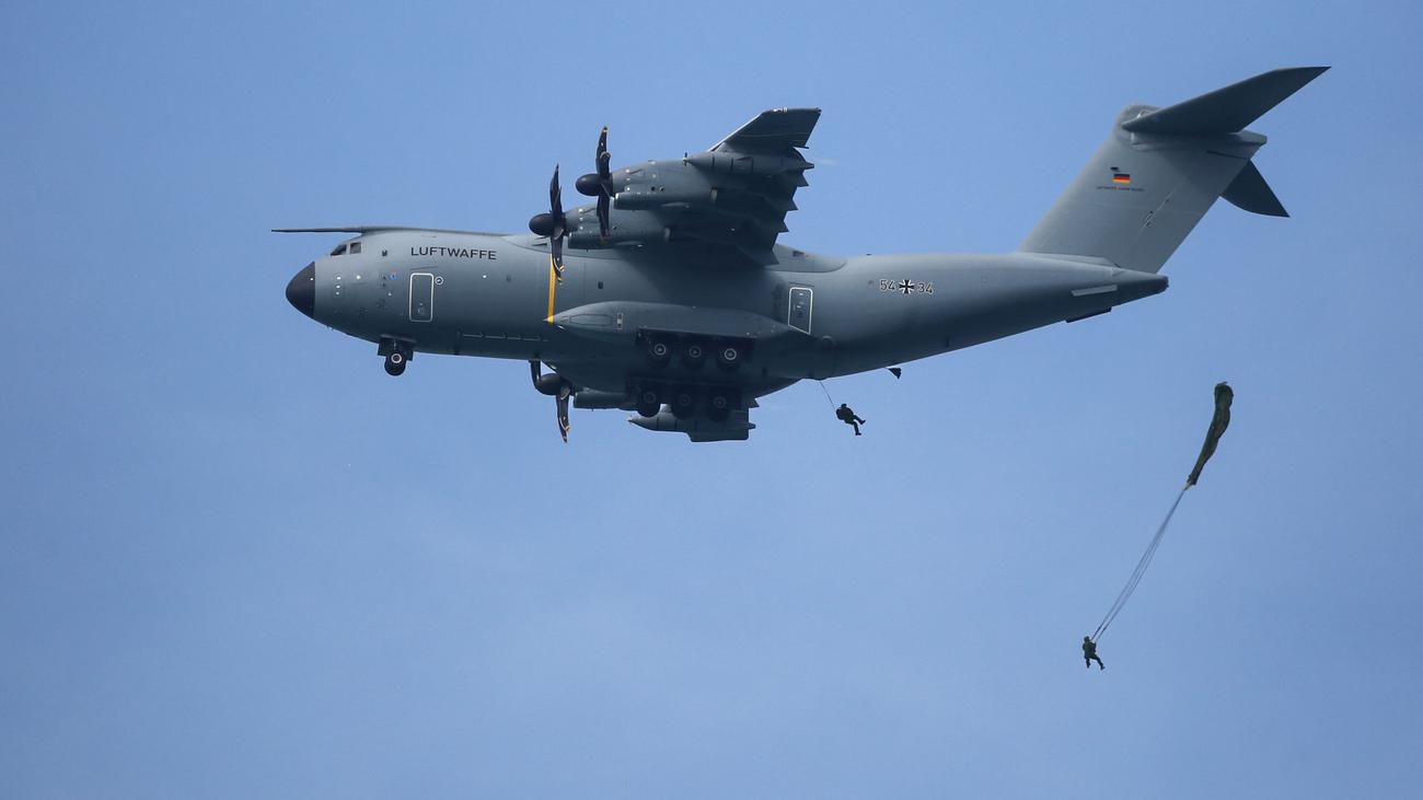 Rheinland-Pfalz: Bundeswehr zieht Konsequenzen aus Fallschirmjäger-Skandal