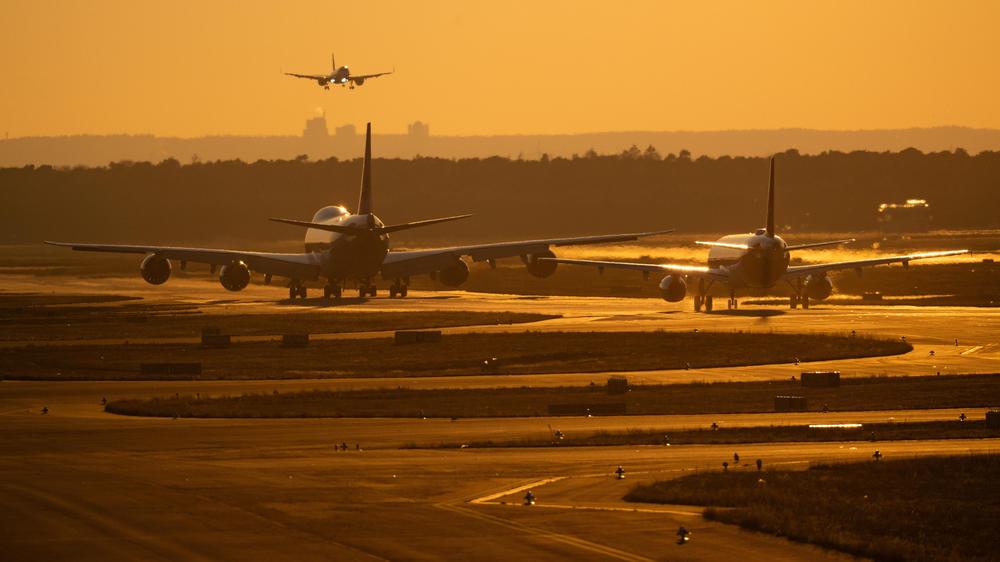  Eine Optimierung der Verteilung von Flugkraftstoff zwischen den EU-Ländern soll künftig Engpässe vermeiden.