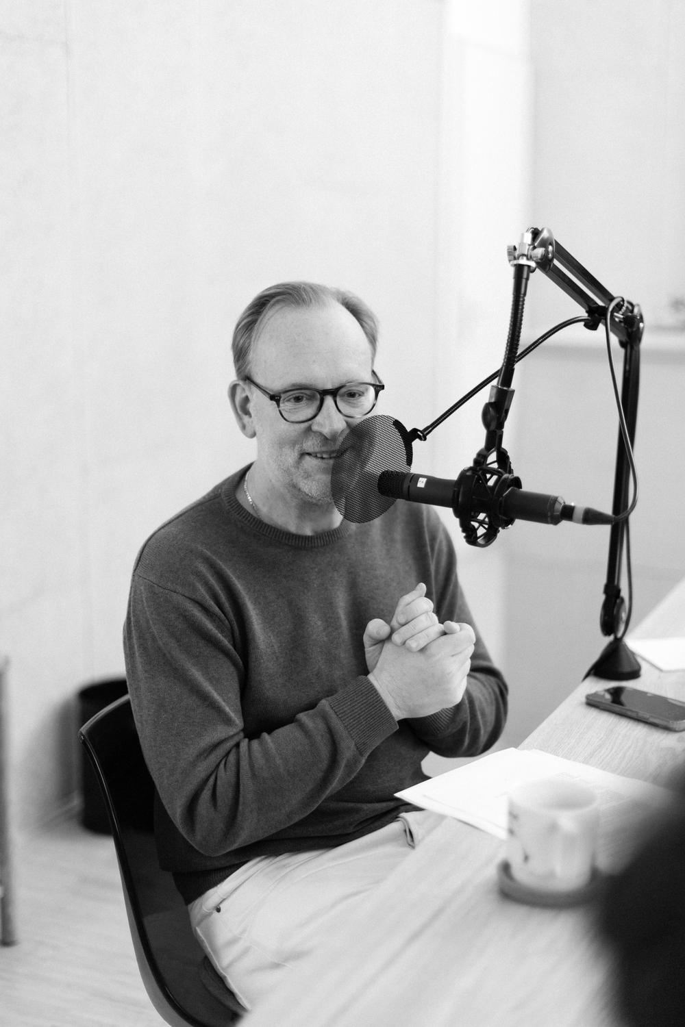 Interviewpodcast: Mariam Lau, verstehen Sie den Iran? Und Merz?