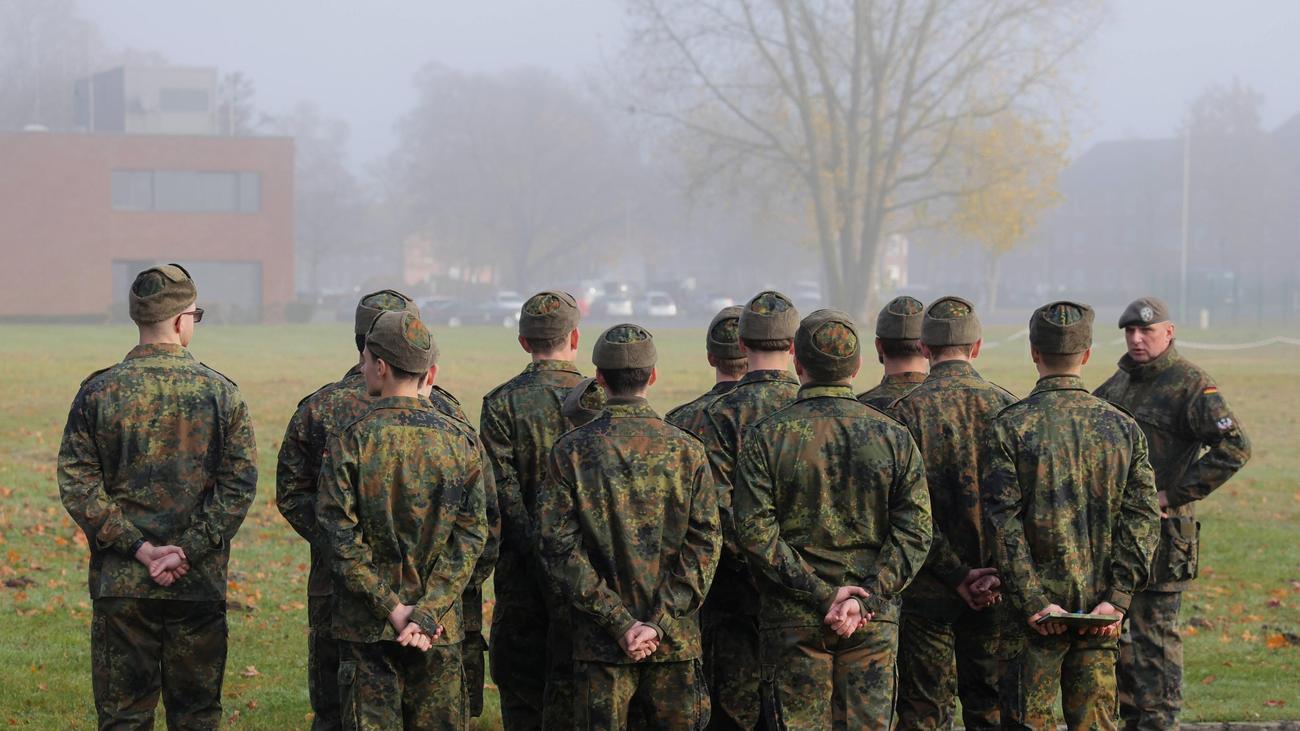 Wehrpflichtgesetz: Bis auf Weiteres einverstanden