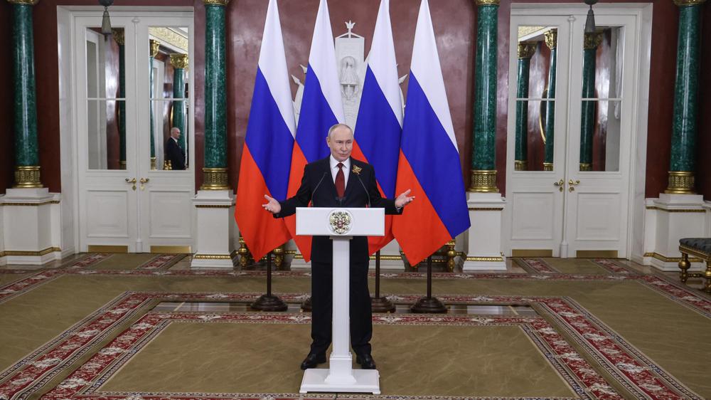  Der russische Präsident Wolodymyr Selenskyj sprach bei einer Pressekonferenz anlässlich des »Tag des Sieges« in Moskau.