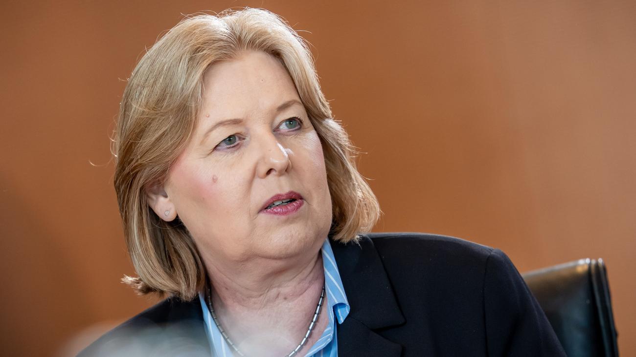 Arbeitszeitgesetz: Bundesarbeitsministerin plant Pflicht zur Arbeitszeiterfassung 