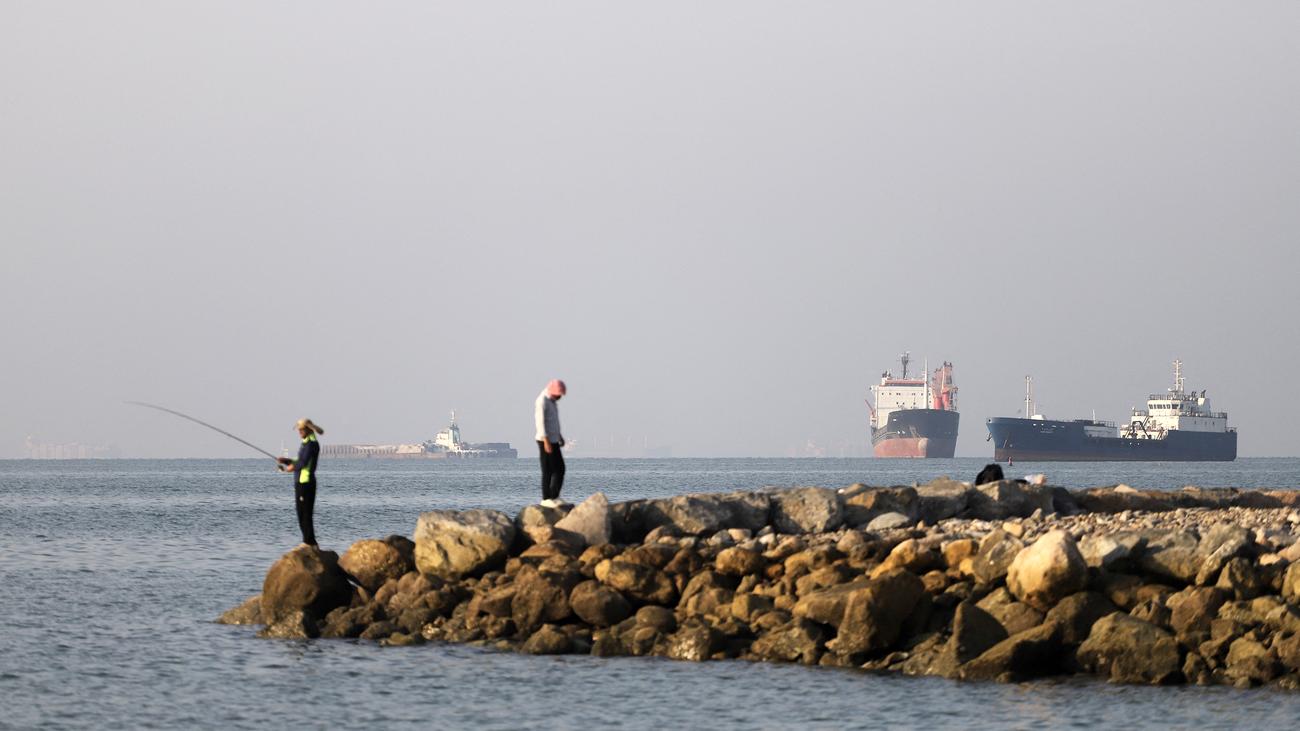 Globale Energieversorgung und feststeckende Flotten