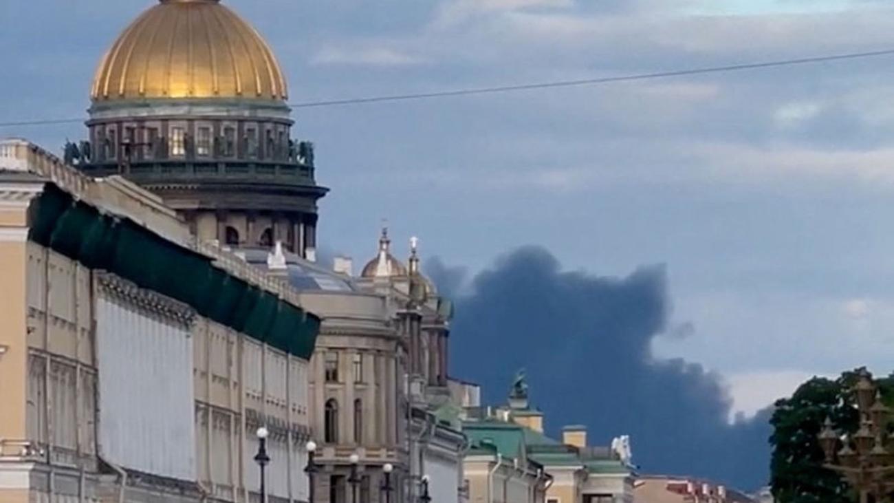 Krieg gegen die Ukraine: Ukraine trifft Ziele in St. Petersburg vor Wirtschaftsgipfel