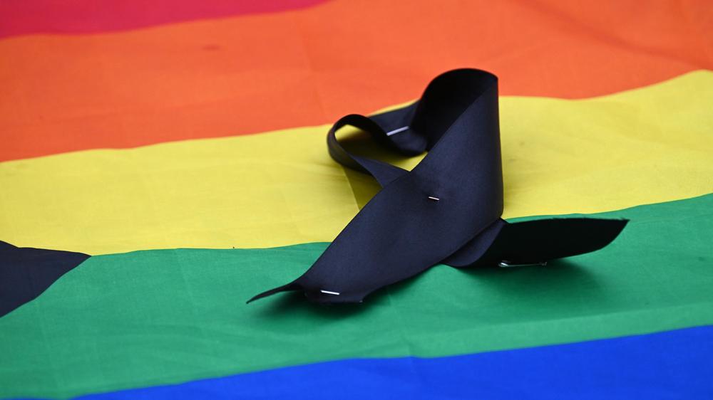 Anschlag auf den CSD: Der Anschlag auf den CSD in Berlin hat gezeigt, wohin Hass auf queere Menschen führen kann.