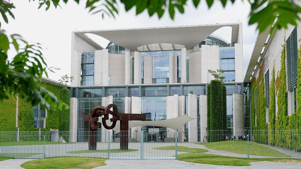Reformpaket: Im Bundeskanzleramt treffen sich die Spitzen von Union und SPD, um ein großes Reformpaket auf den Weg zu bringen. Die Verhandlungen dürften in einigen Punkten schwierig werden.