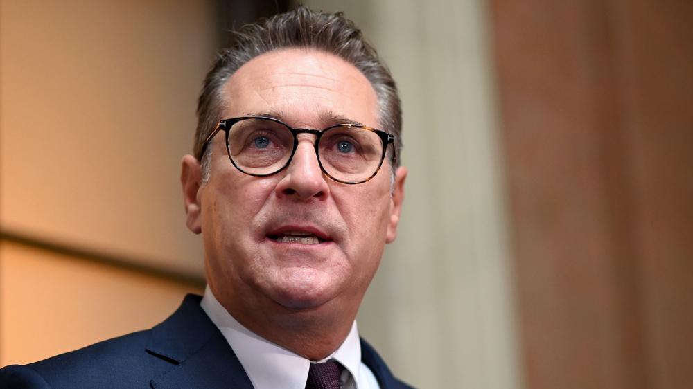  Die FPÖ schloss für Strache eine Lebensversicherung in Höhe von mehr als 900.000 Euro ab.