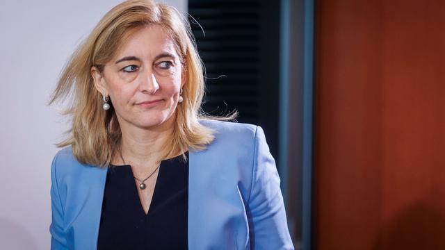 Nina Warken übernimmt Kanzleramt, Linnemann wird Gesundheitsminister