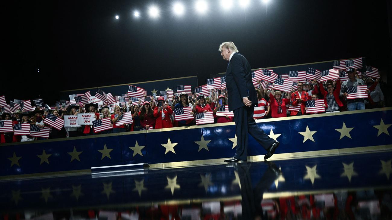Donald Trump: Trump verspricht Bürgern bei Wahlsieg der Republikaner 5.000 Dollar
