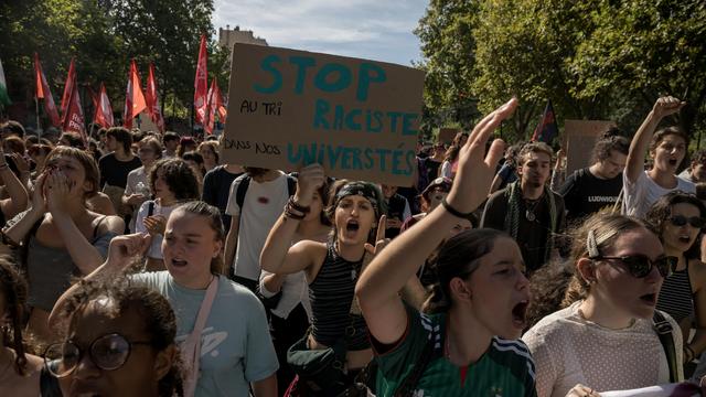 Frankreich: Hunderte Festnahmen bei Schülerprotesten in Frankreich