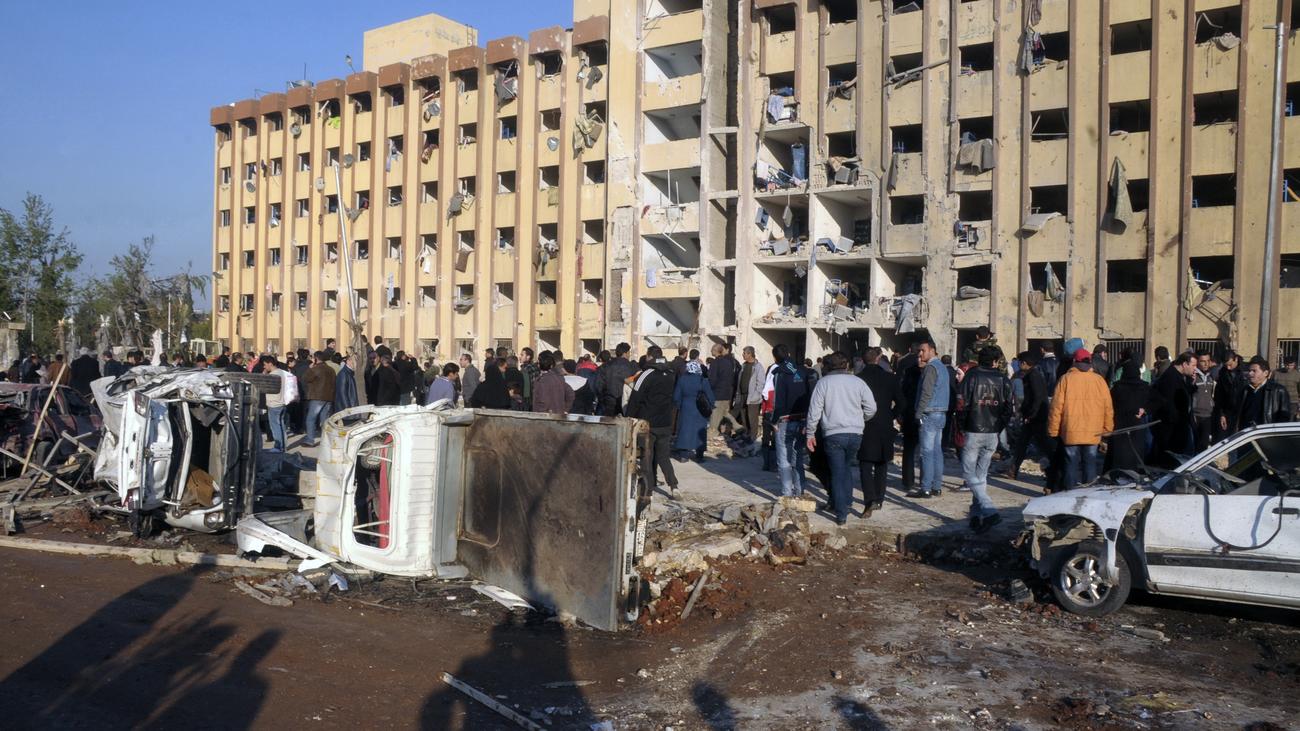 Syrien: Viele Tote Bei Explosion An Universität Von Aleppo | ZEIT ONLINE