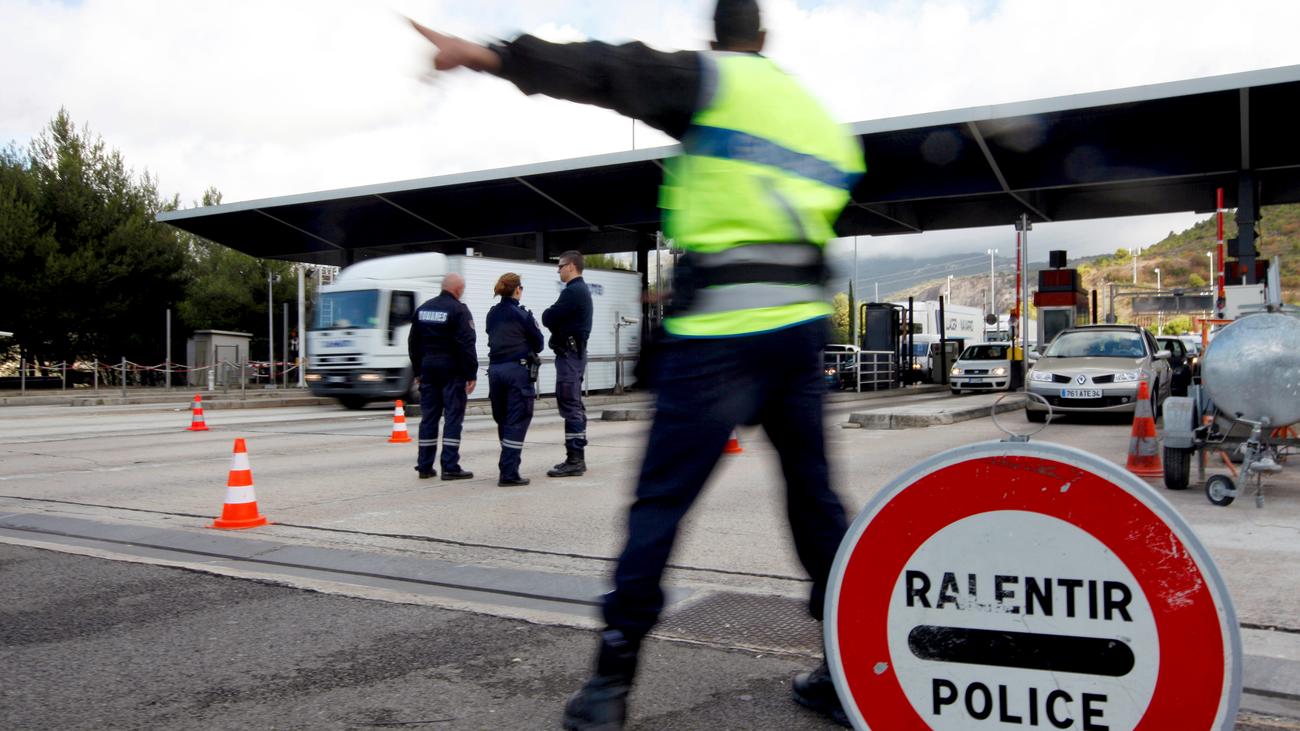 Schengen-Raum: EU-Länder Dürfen An Grenzen Wieder Kontrollieren | ZEIT ...