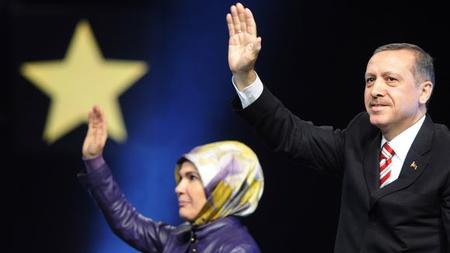 Recep Tayyip Erdogan Turkischer Ministerprasident Auf Wahlkampf In Deutschland Zeit Online