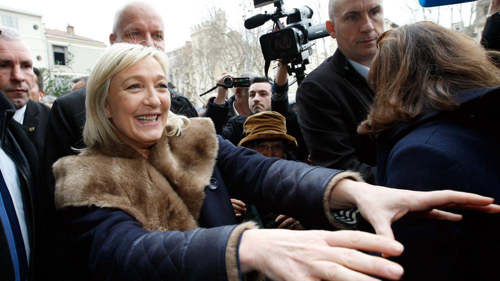 Frankreich: Marine Le Pen auf Wahlkampftour in Avignon