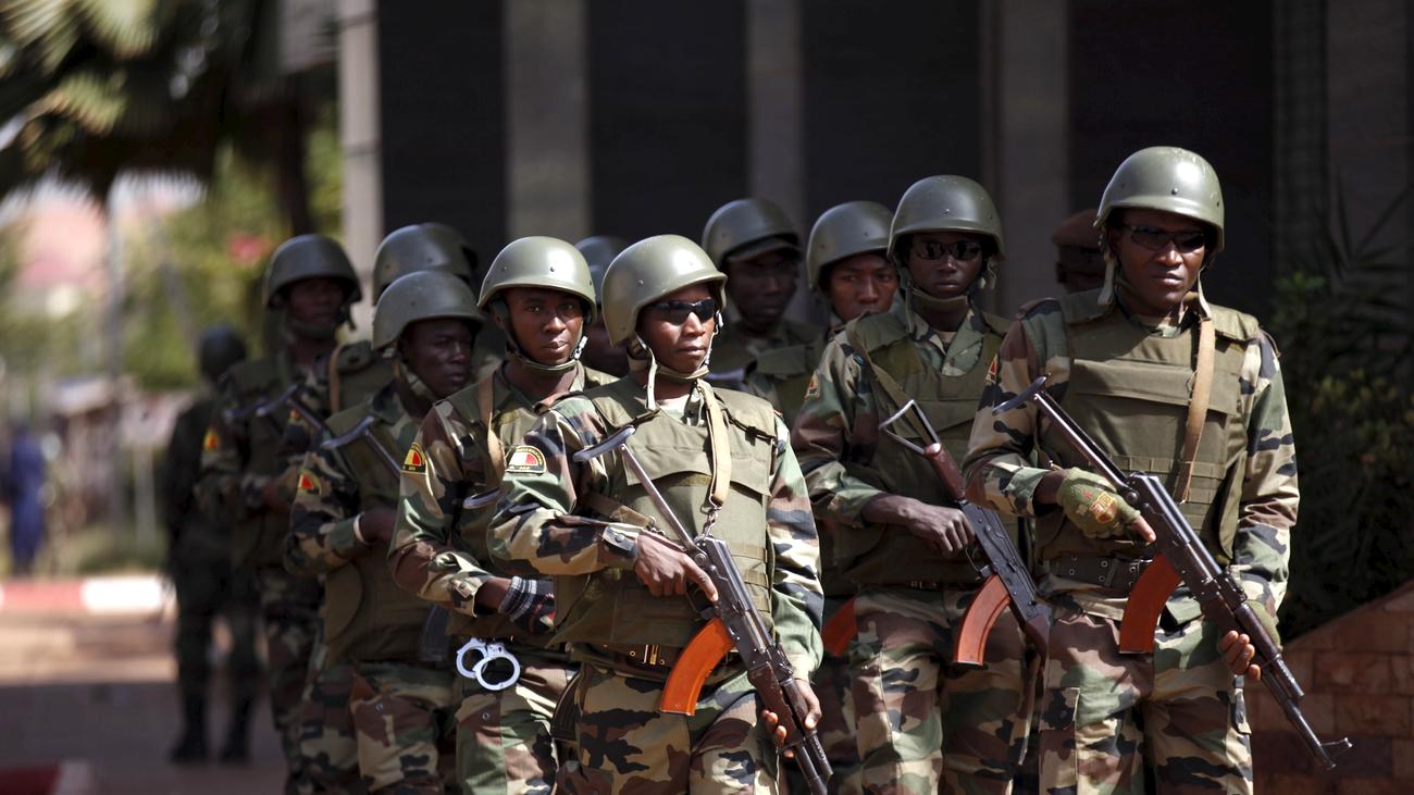 Geiselnahme: Zwei Terrorverdächtige in Mali festgenommen | ZEIT ONLINE