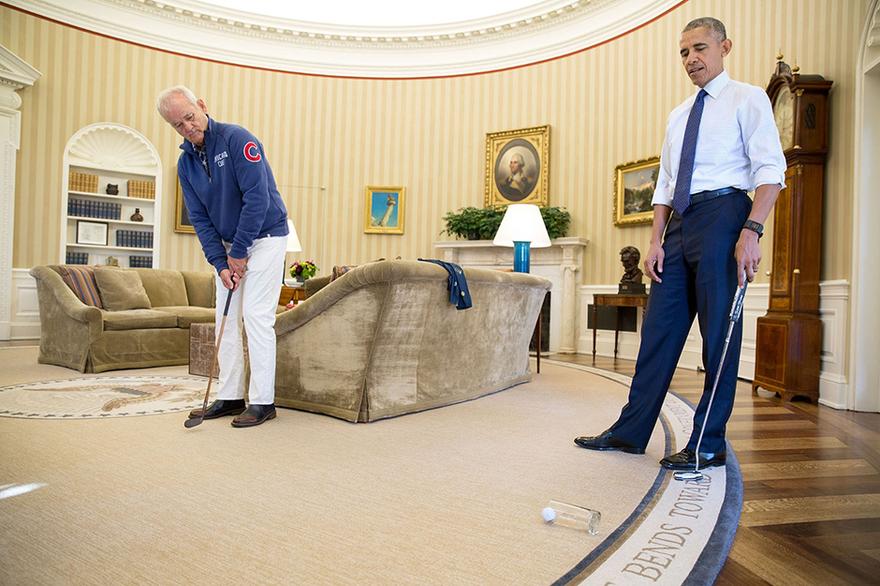 obama oval büro artwork 2733 nicht nur dieser put hat gesessen während eines besuchs im oval office trifft bill murray barack obama ein bild von einem präsidenten zeit online obama oval büro artwork 2733 nicht nur dieser put hat gesessen während eines besuchs im oval office trifft bill murray barack obama ein bild von einem präsidenten zeit online