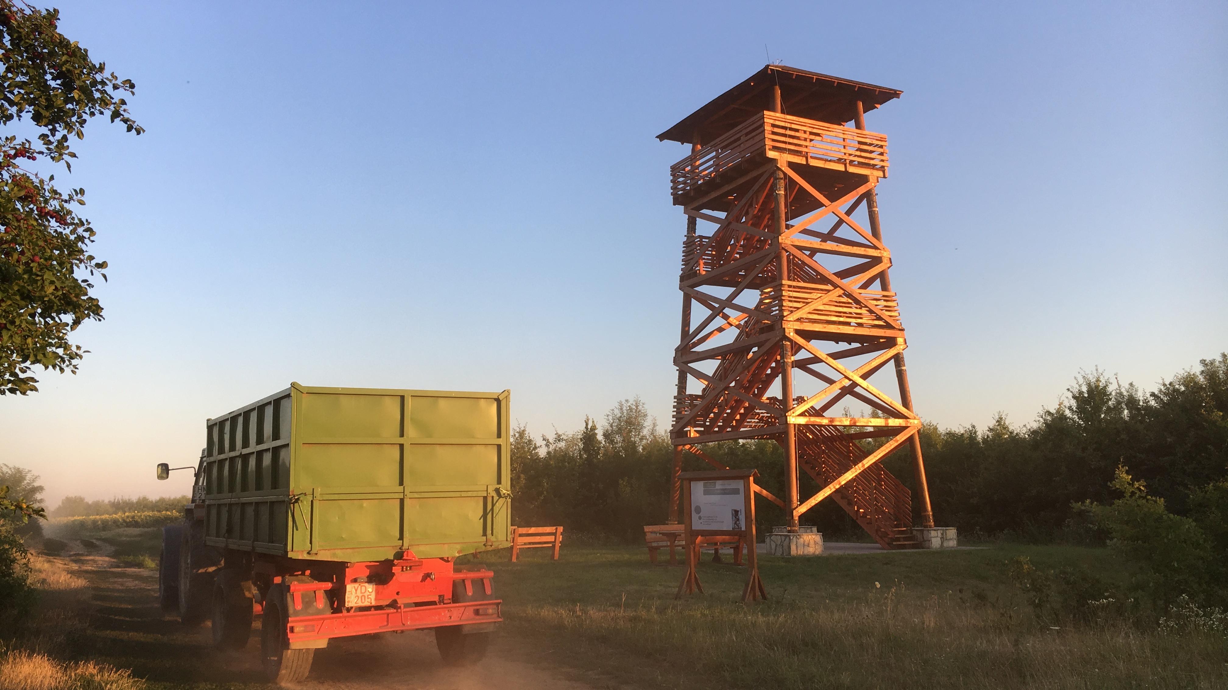 Einer von elf Türmen in Tyukod im Osten Ungarns