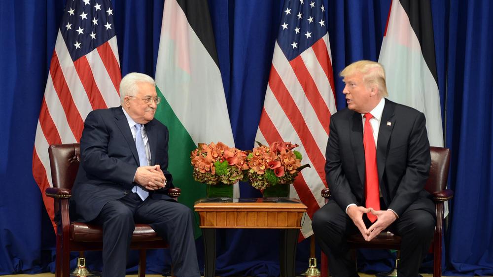 Nahostkonflikt: Da sprachen sie noch miteinander: Palästinenserpräsident Mahmud Abbas und US-Präsident Donald Trump bei der Generalversammlung der Vereinten Nationen in New York (Bild vom 20. September)