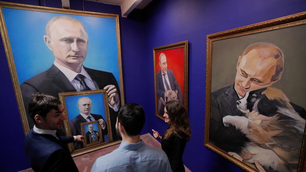 Wladimir Putin: Die Ausstellung Super-Putin ist aktuell in Moskau zu sehen.