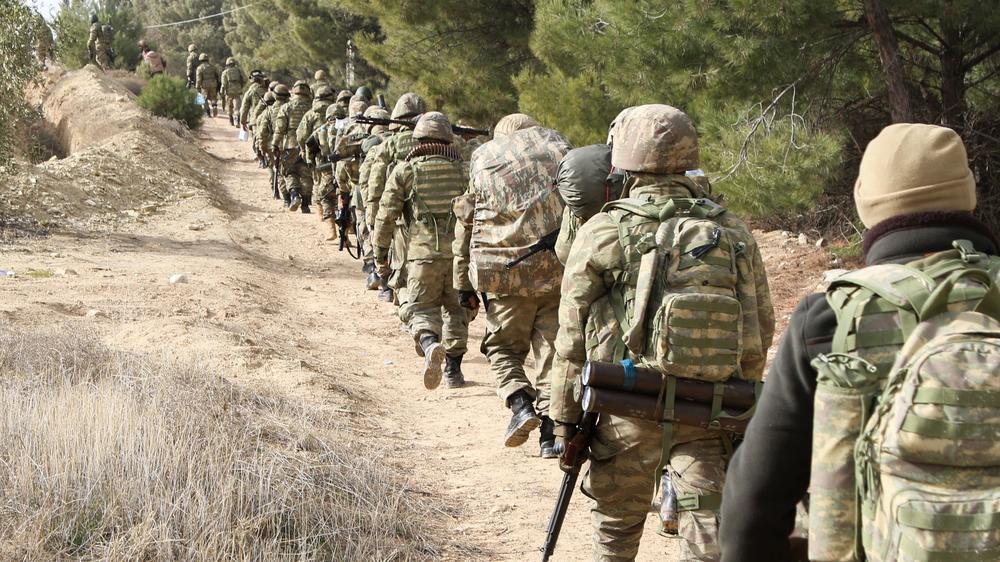 Türkei: Türkische Soldaten nördlich der syrischen Stadt Azaz