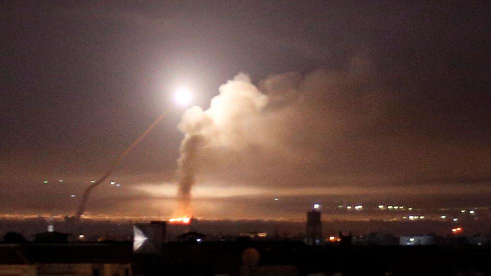 Syrien: Israels Luftwaffe Greift Militärflughafen In Aleppo An | ZEIT ...