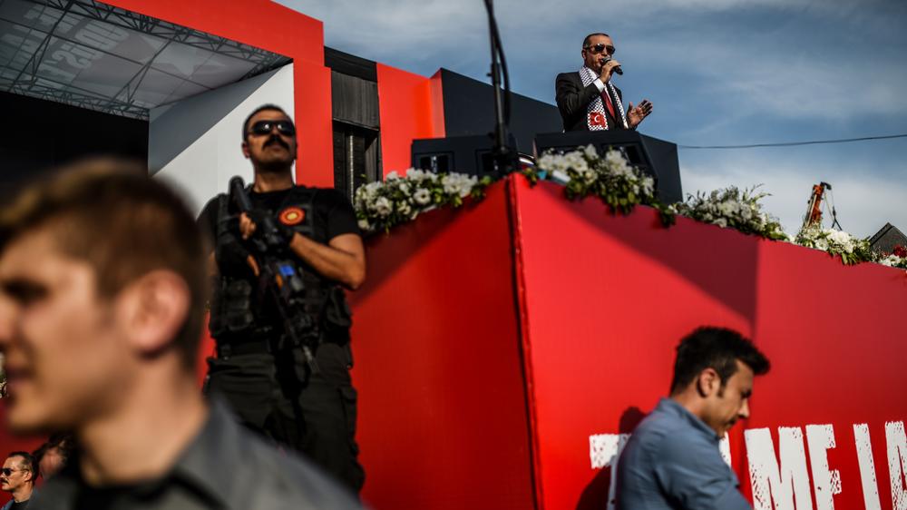 Türkisch-amerikanische Beziehung: Der türkische Präsident Recep Tayyip Erdoğan auf einer Kundgebung in Istanbul im Mai 2018