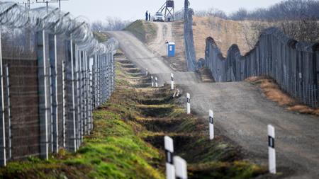 Ungarn Ungarische Behorden Verweigern Fluchtlingen Essen Zeit Online