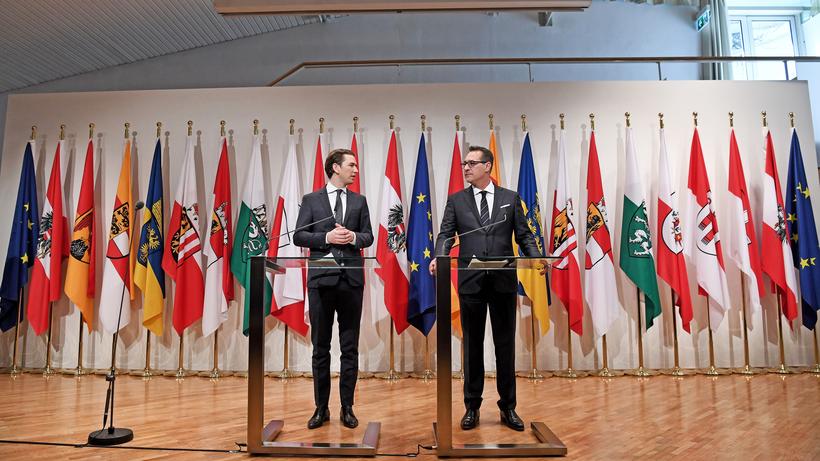 Österreich: Sebastian Kurz (links) und Heinz-Christian Strache bei einer Pressekonferenz im Januar 2018