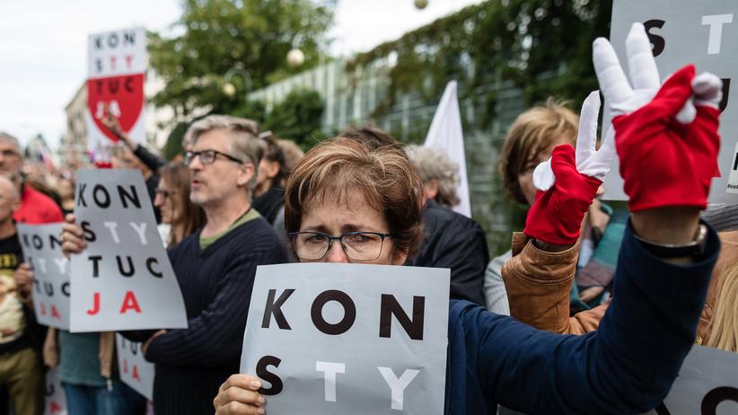 Europäischer Gerichtshof: Demonstration in Warschau gegen die umstrittene Justizreform