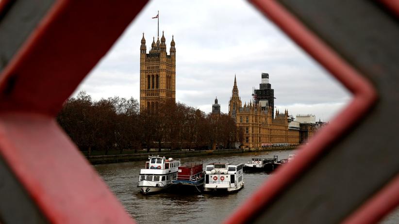 Großbritannien: Das britische Parlament am Ufer der Themse in London