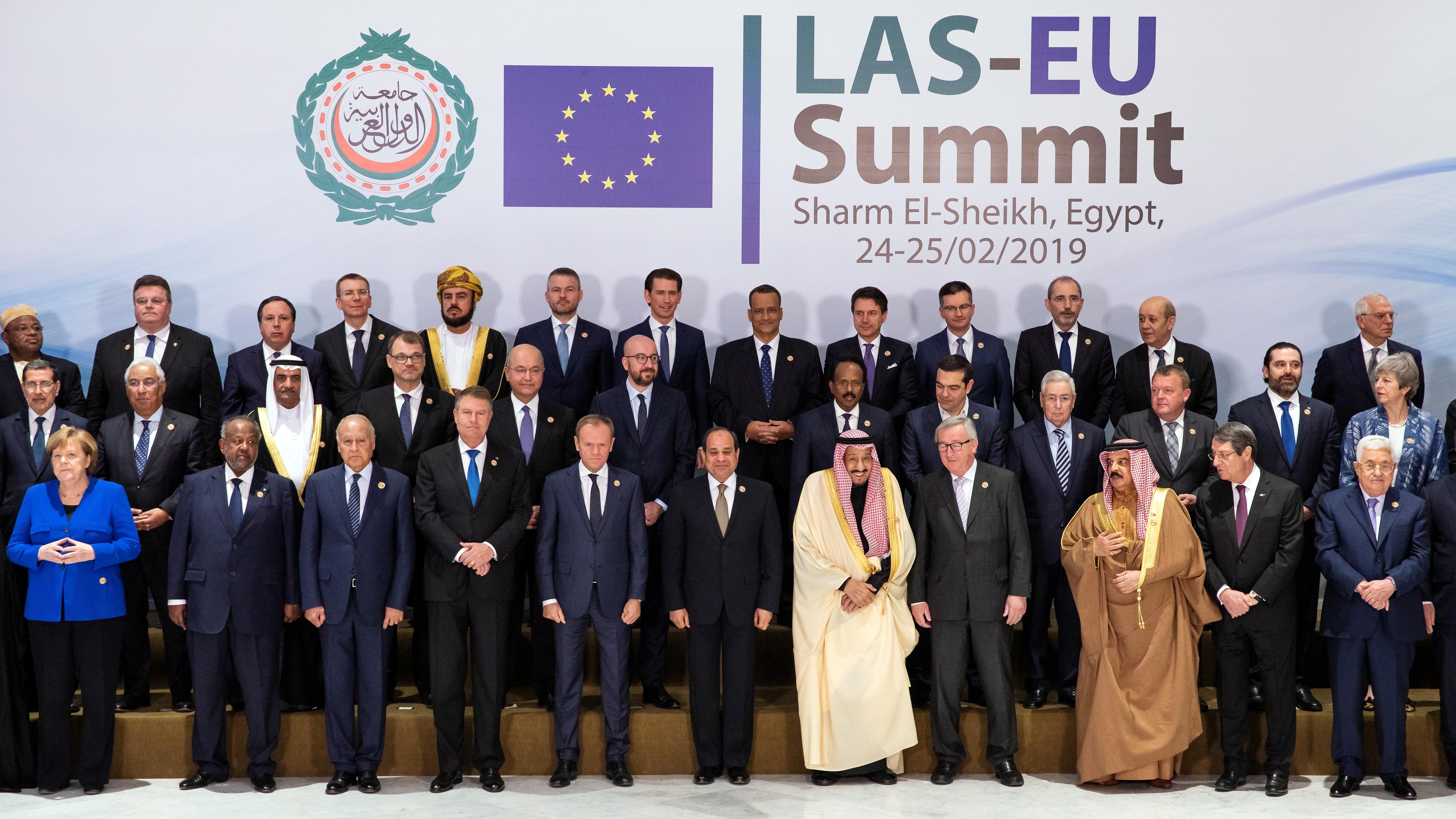 Ägypten: Die Staats- und Regierungschefs der EU und Arabischen Liga beim Gipfeltreffen im ägyptischen Scharm al-Scheich.