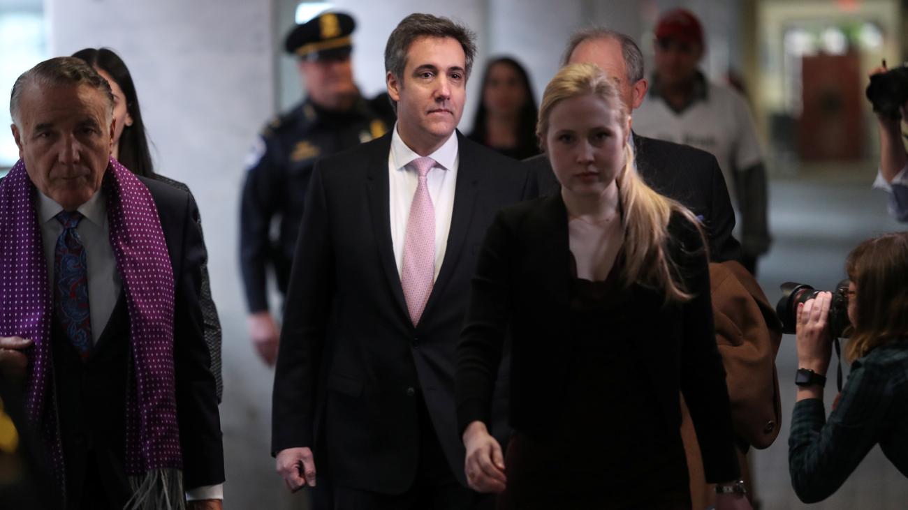 Michael Cohen: Trumps Ex-Anwalt nennt US-Präsident “Rassist“ und “Hochstapler“