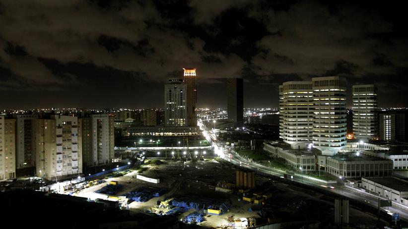 Tripolis bei Nacht