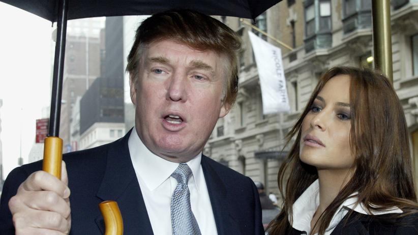 Steuerunterlagen: Donald Trump im Jahr 2003 neben seiner Freundin Melania Krauss, der späteren First Lady