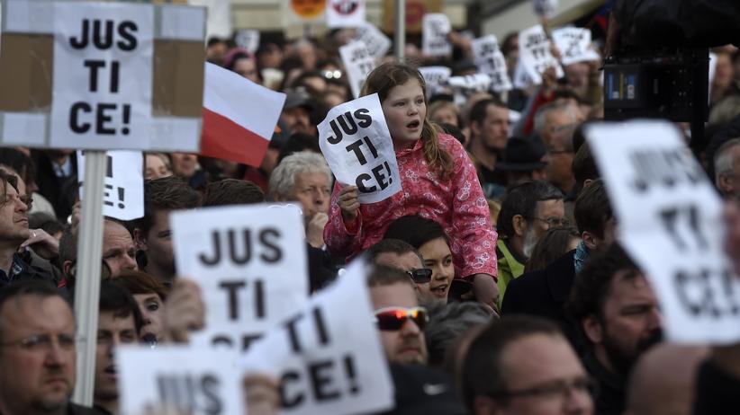 Tschechien: Zehntausende demonstrieren gegen Ministerpräsident Andrej Babiš