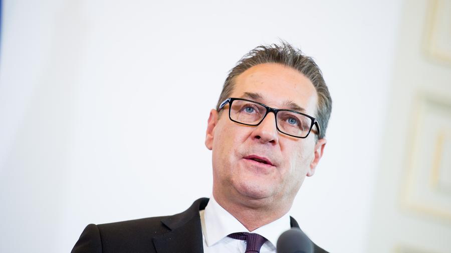 Heinz Christian Strache Ermittlungen Wegen Untreue Gegen Ex Fpo Chef Zeit Online