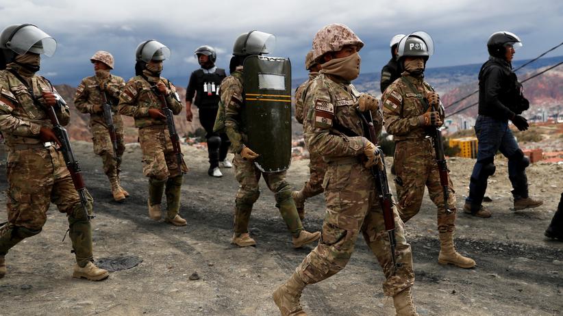 Bolivien Die Rückkehr der Generäle ZEIT ONLINE