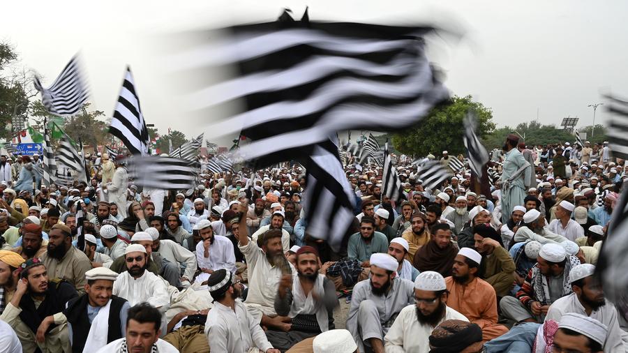 Pakistan Tausende Demonstrierende Richten Protestlager In Islamabad Ein Zeit Online