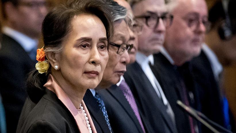Aung San Suu Kyi: Friedensnobelpreisträgerin verteidigt Rohingya-Vertreibung