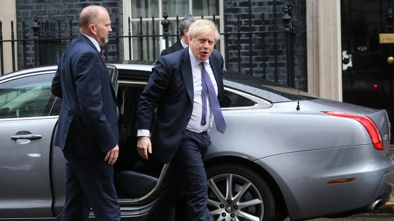 Großbritannien: Boris Johnson entlässt mehrere Minister ...