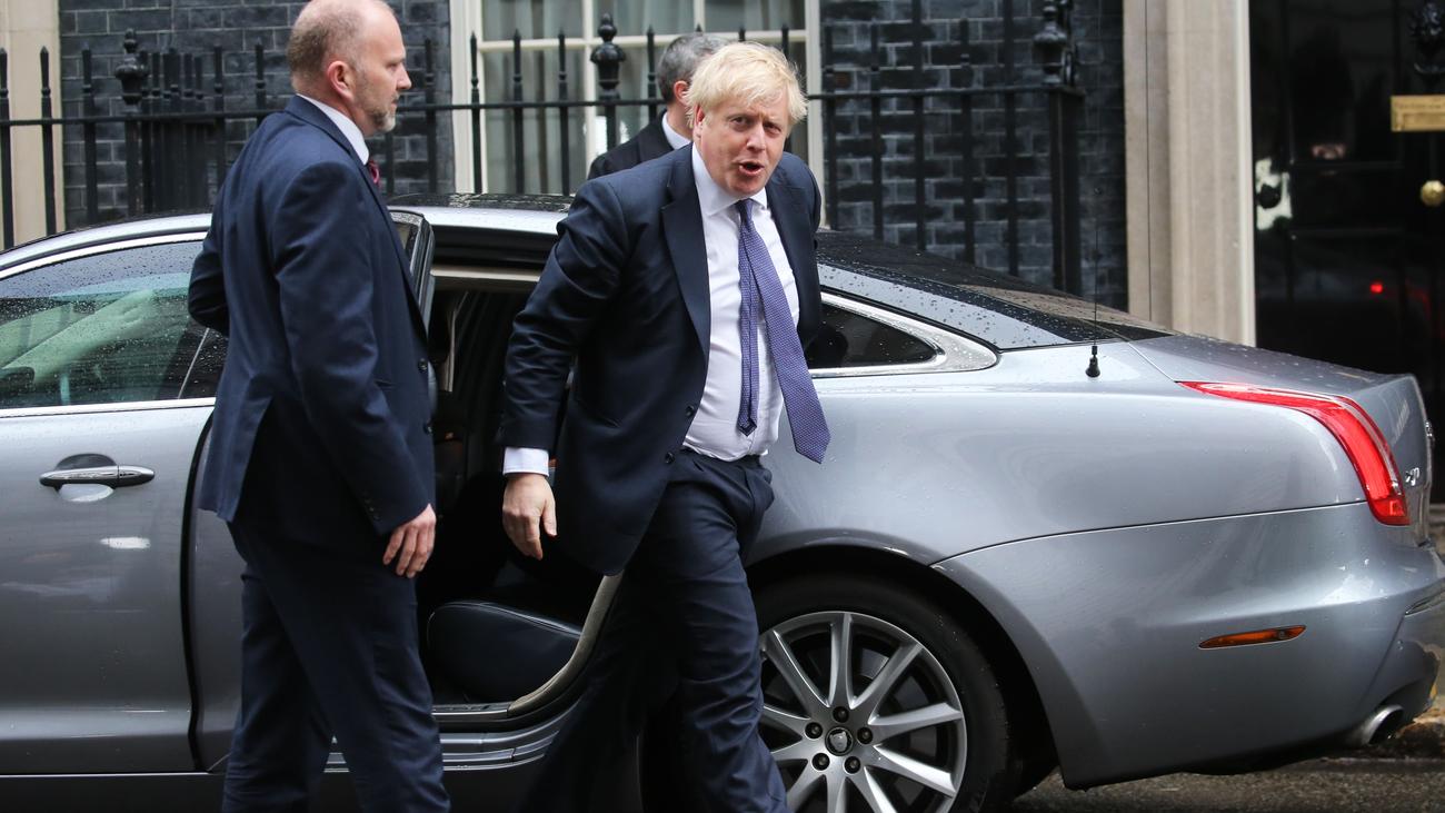 Großbritannien: Boris Johnson entlässt mehrere Minister ...